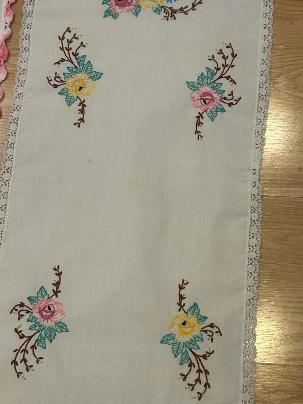 Embroidered Vintage-Style Table Runners - Floral & Pink Trim Qty 2 - Picture 4 of 14